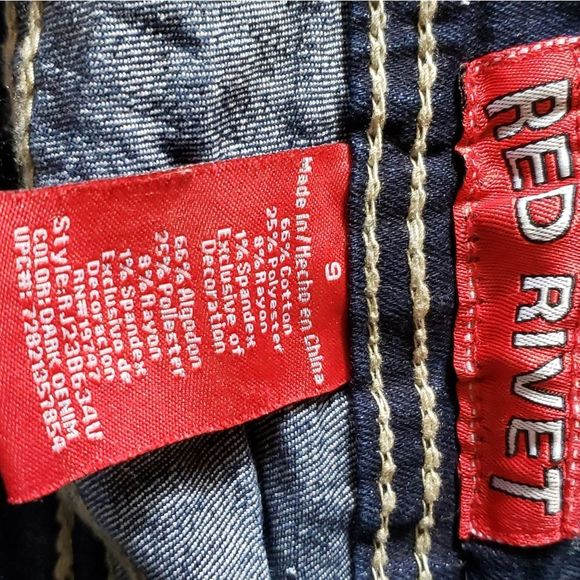 Red Rivot Distressed Capri Jeans 9 - Picture 6 of 6